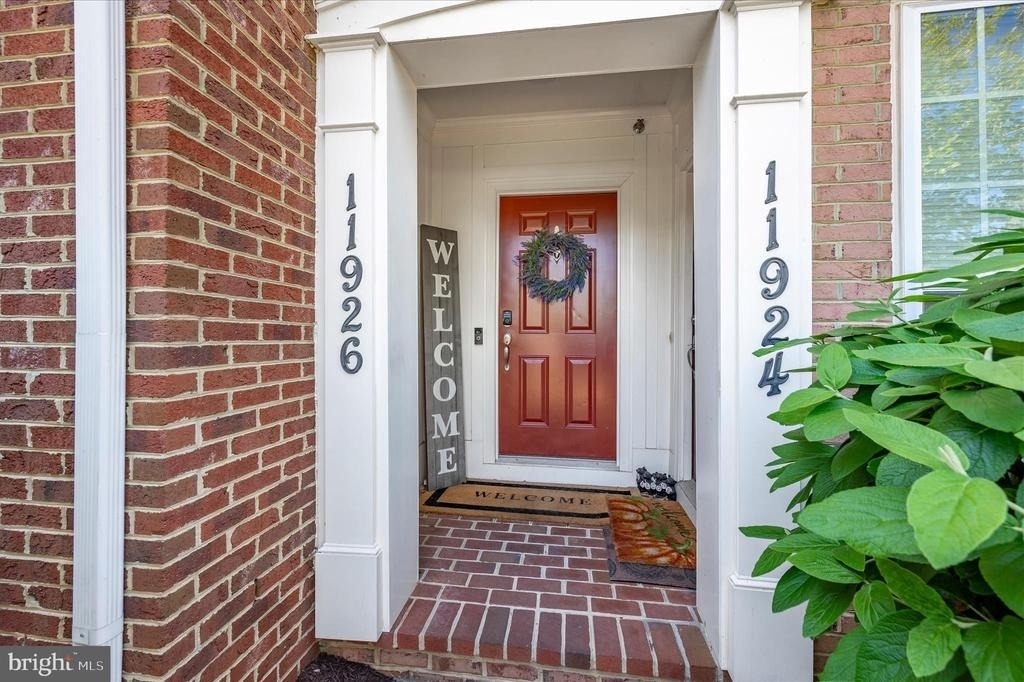 11926 Little Seneca Parkway - Photo 0