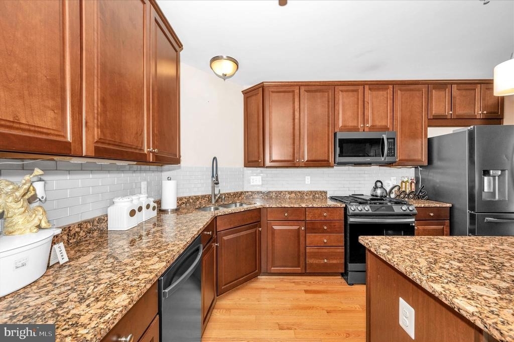 11926 Little Seneca Parkway - Photo 17
