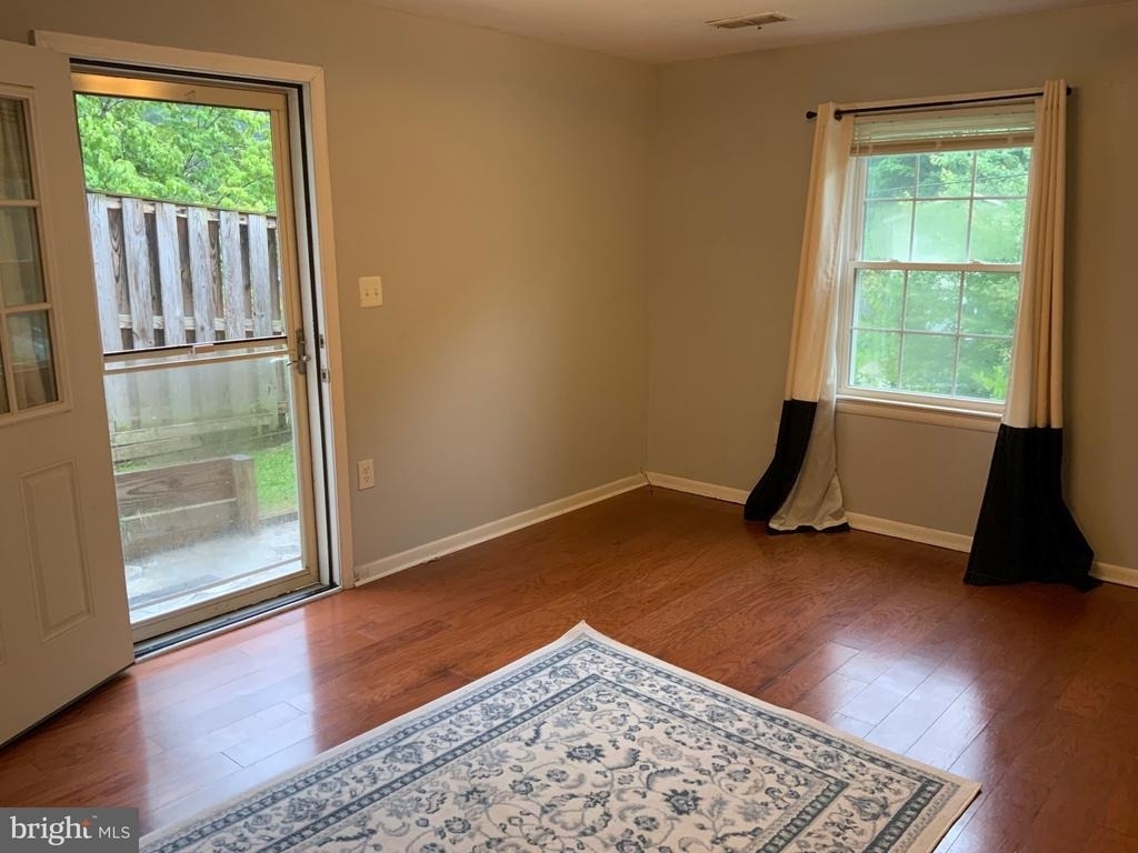 10609 Glenwild Road - Photo 2