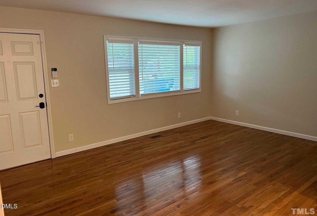 2357 Huron Street - Photo 2
