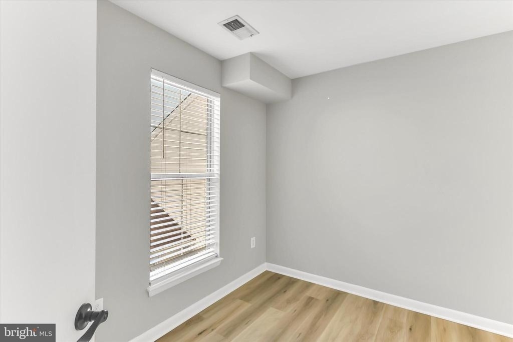 9411 Royal Bonnet Terrace - Photo 28