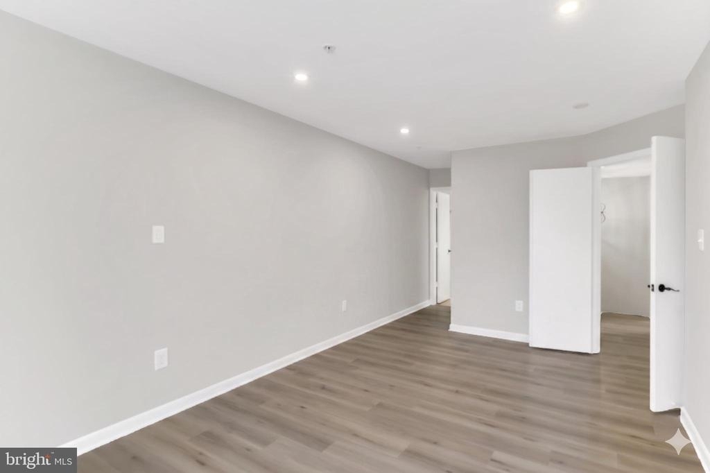 9411 Royal Bonnet Terrace - Photo 24
