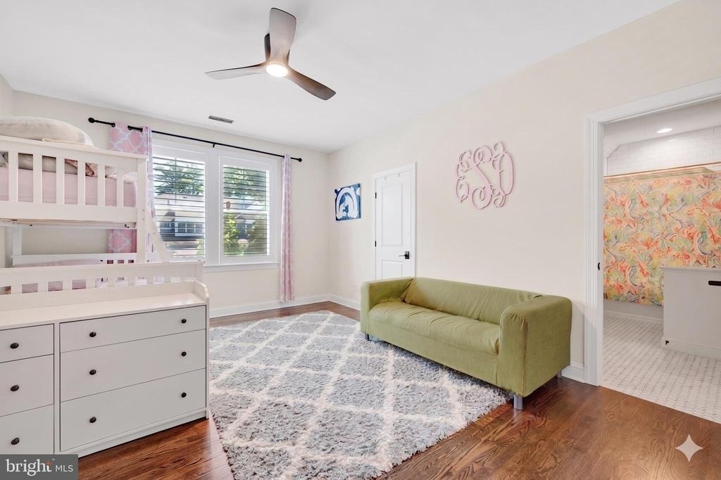 7602 Holiday Terrace - Photo 10
