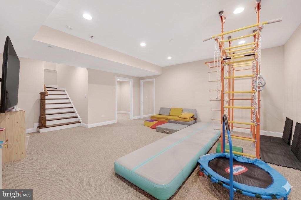 7602 Holiday Terrace - Photo 16