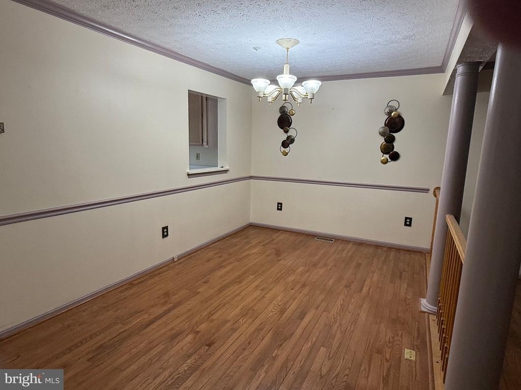 9324 Daly Court - Photo 11