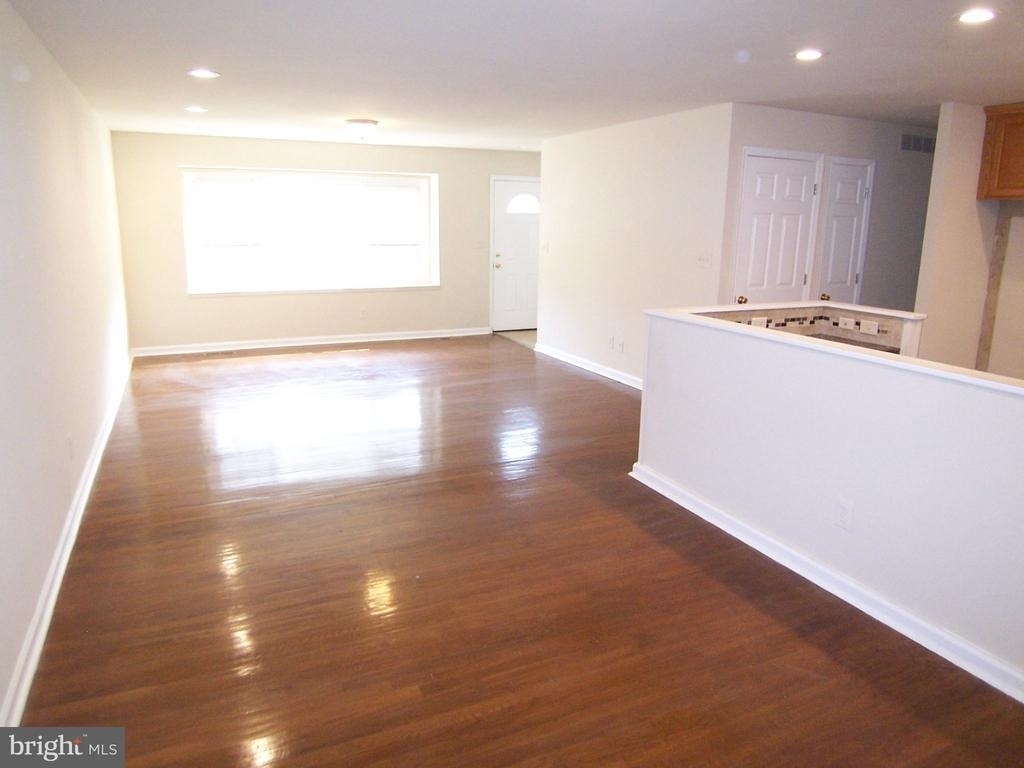 1609 Honeysuckle Drive - Photo 15