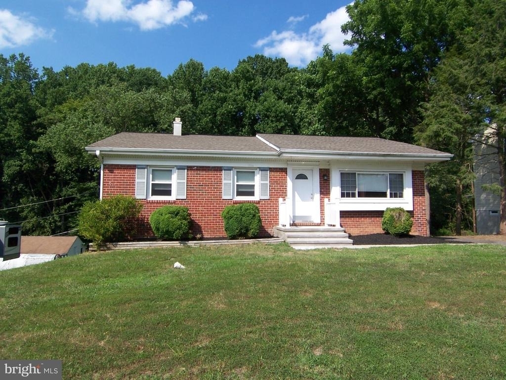 1609 Honeysuckle Drive - Photo 1