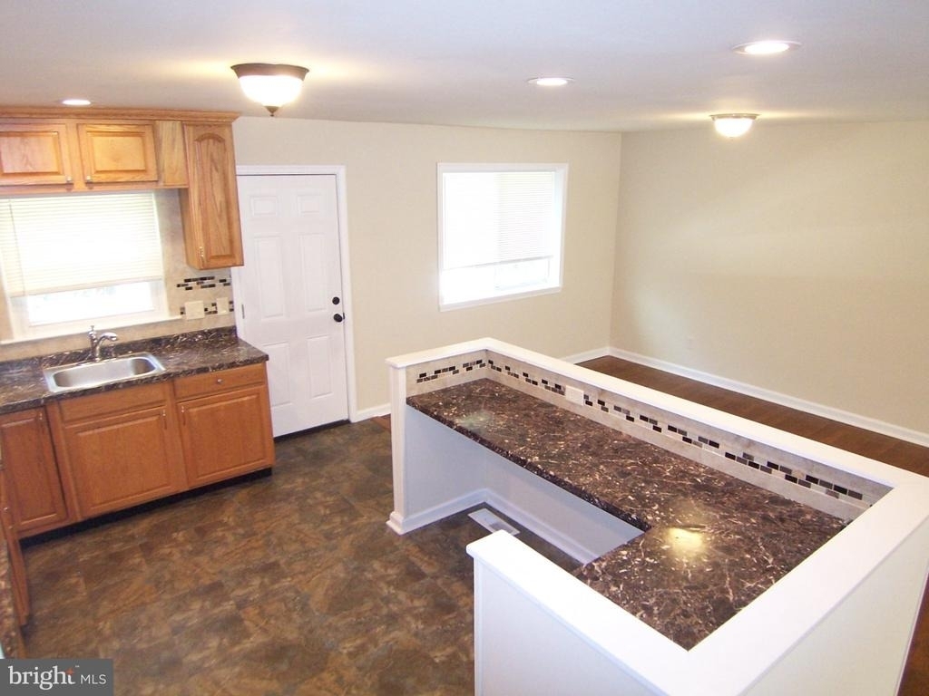 1609 Honeysuckle Drive - Photo 12