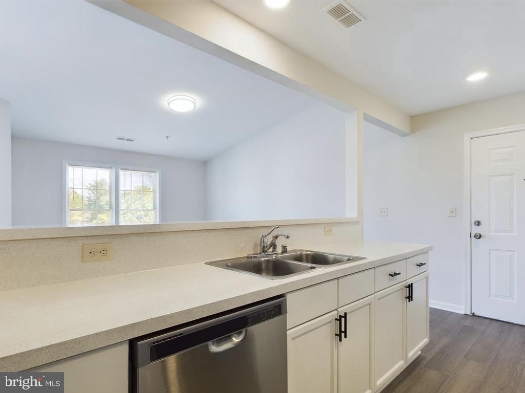 302 Baughmans - Photo 5