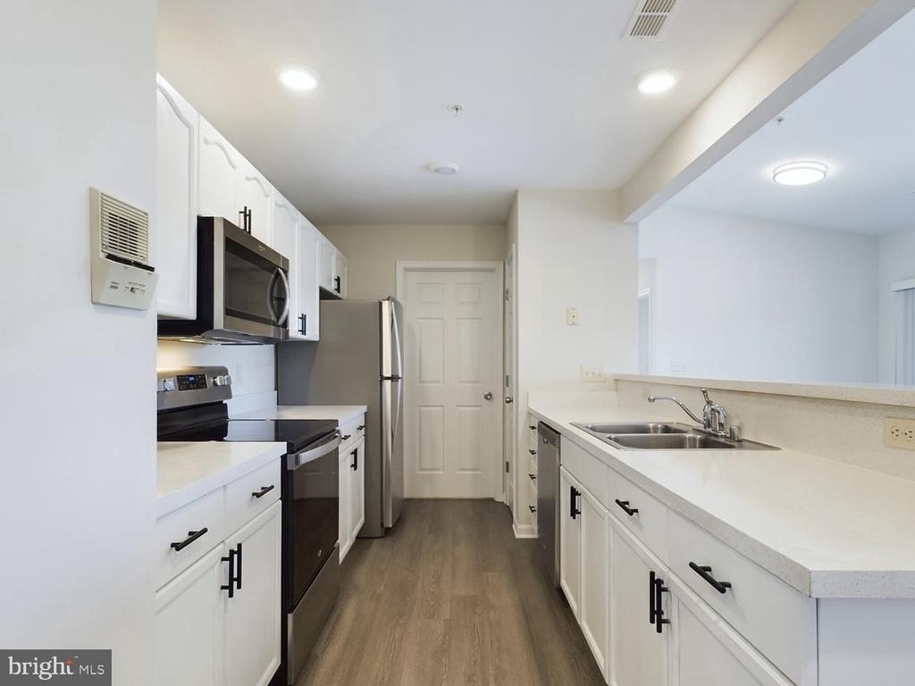 302 Baughmans - Photo 2