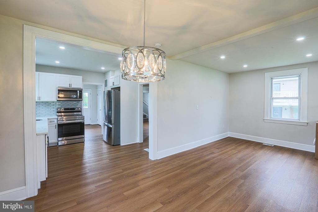 6512 Golden Ring Road - Photo 17