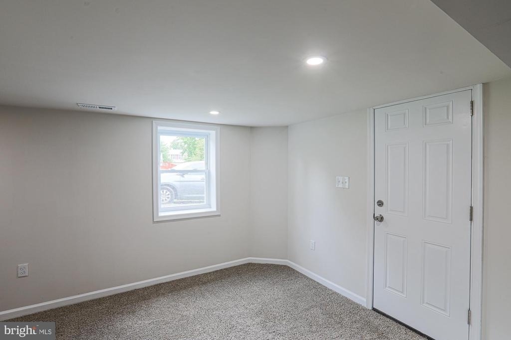 6512 Golden Ring Road - Photo 40
