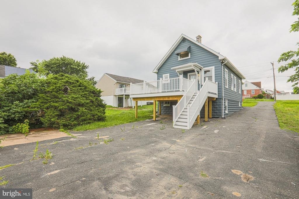 6512 Golden Ring Road - Photo 43