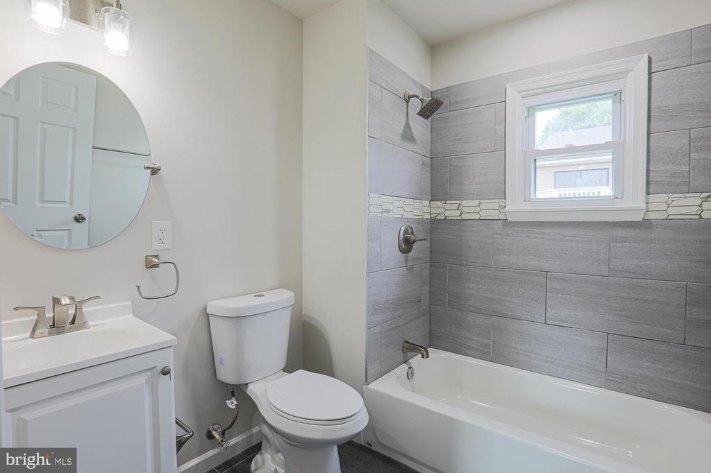 6512 Golden Ring Road - Photo 28