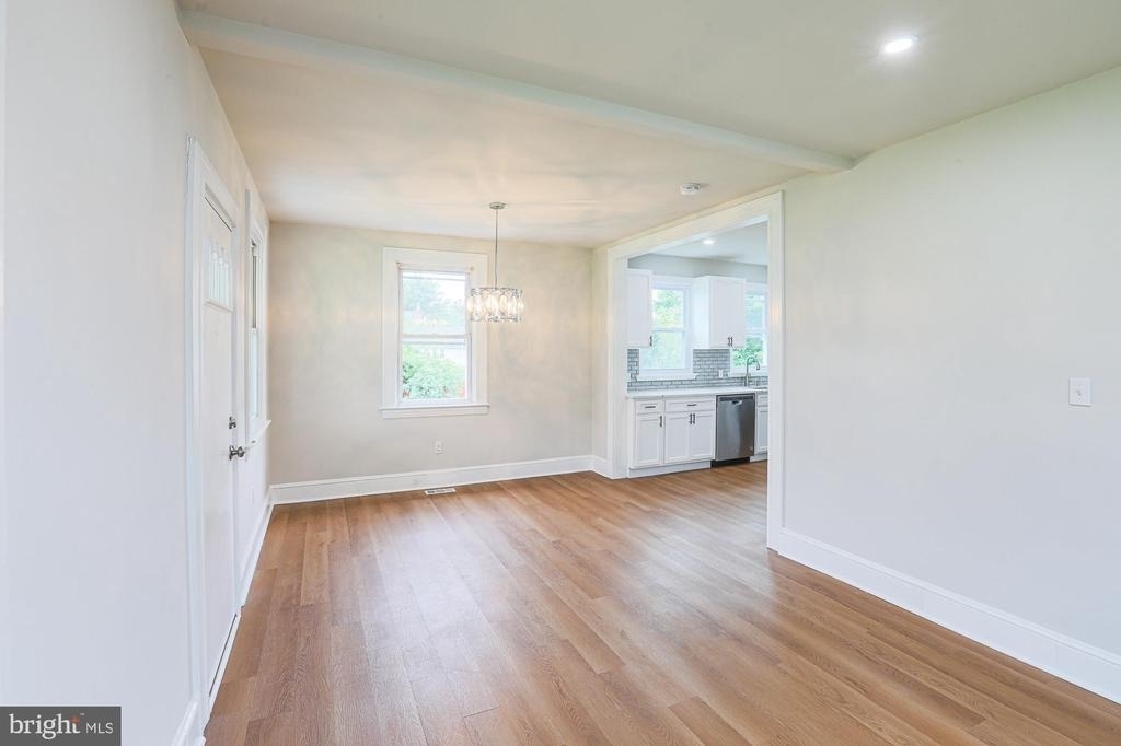6512 Golden Ring Road - Photo 15