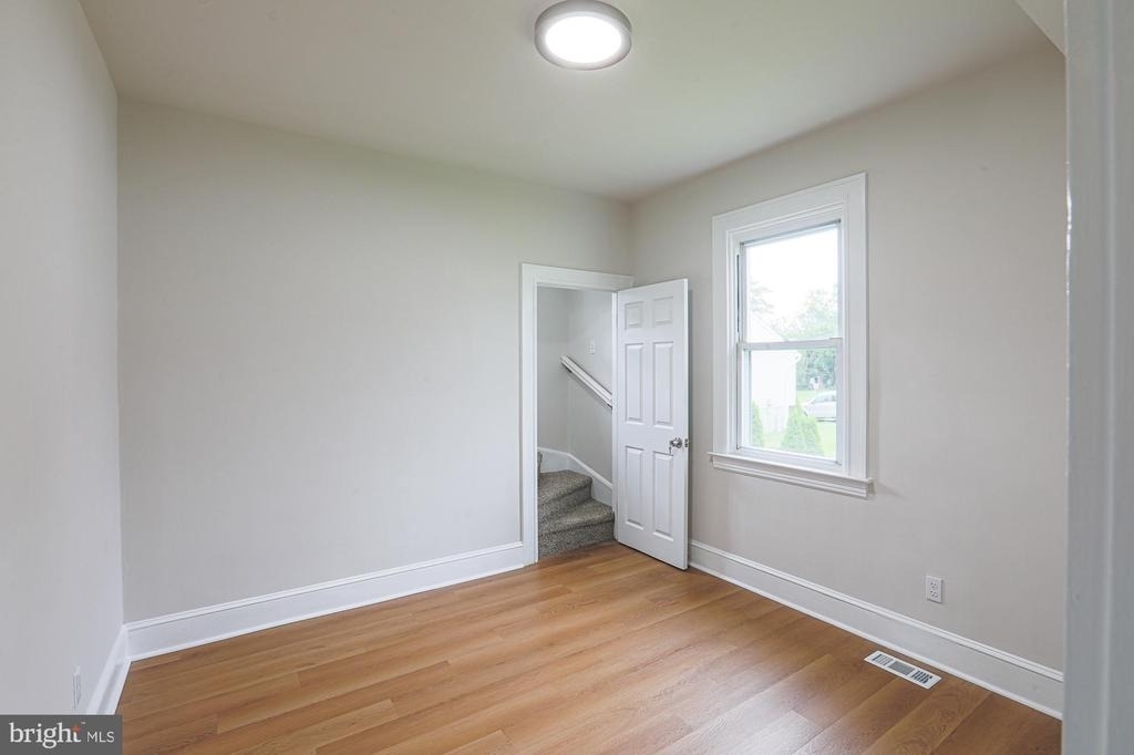 6512 Golden Ring Road - Photo 20