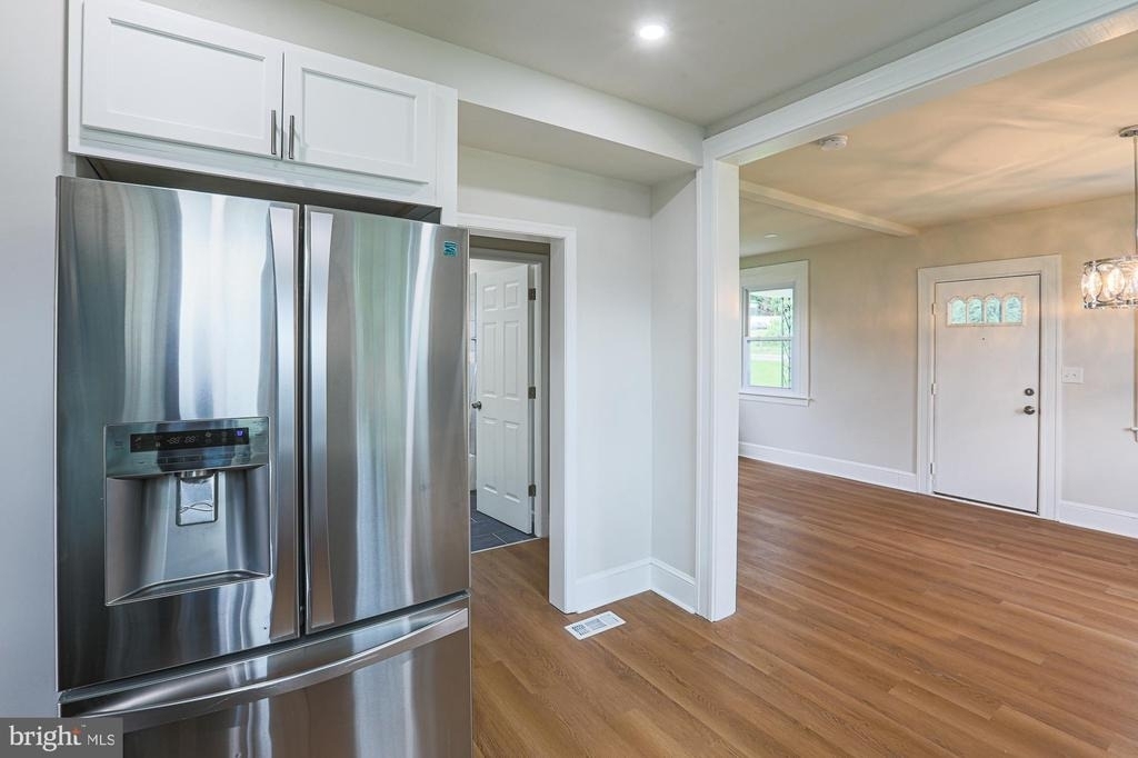 6512 Golden Ring Road - Photo 11
