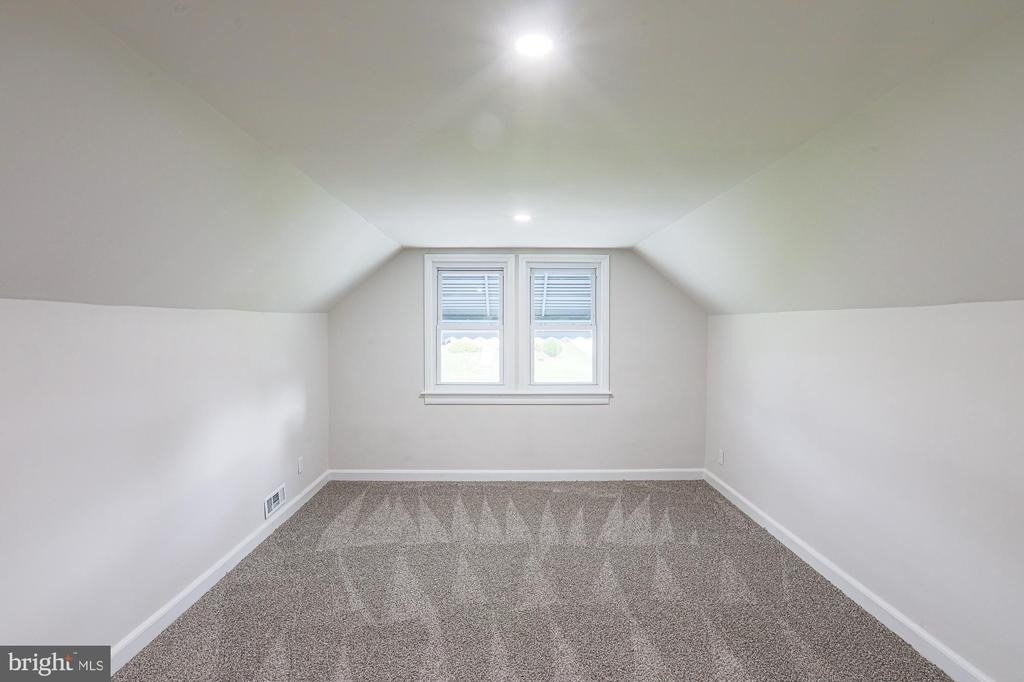 6512 Golden Ring Road - Photo 24