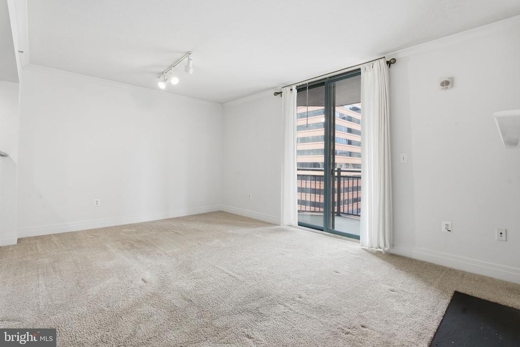414 Water Street - Photo 2