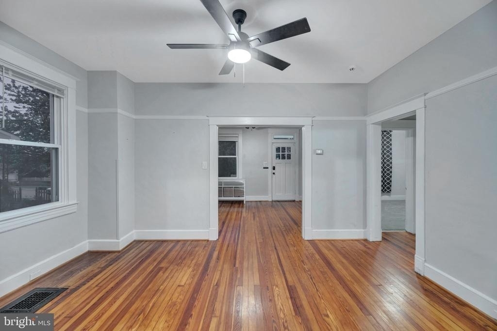3704 Coolidge Avenue - Photo 4