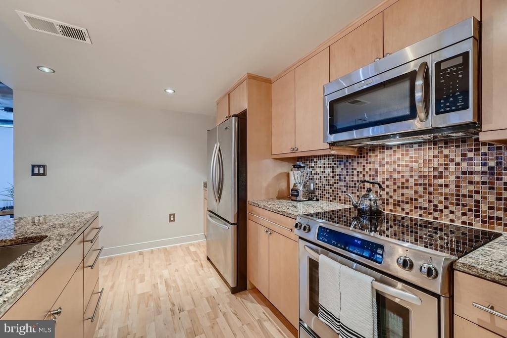 850 Aliceanna Street - Photo 12