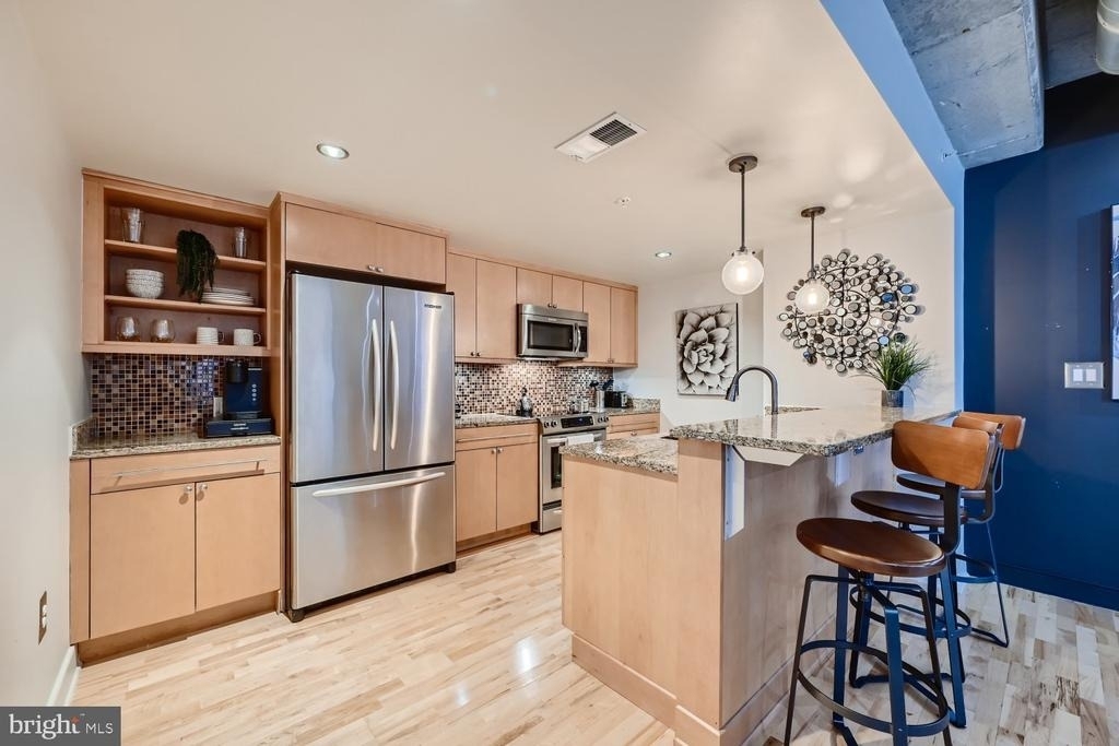 850 Aliceanna Street - Photo 9
