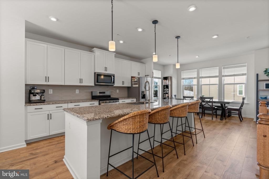 1605 Aster Lane - Photo 8
