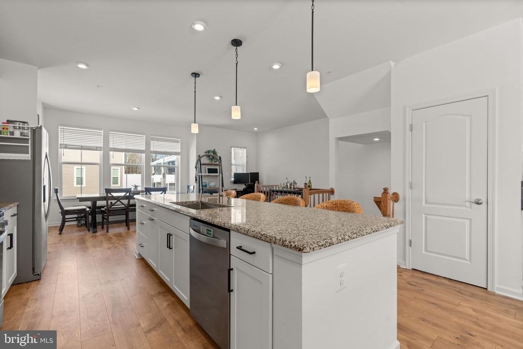 1605 Aster Lane - Photo 9