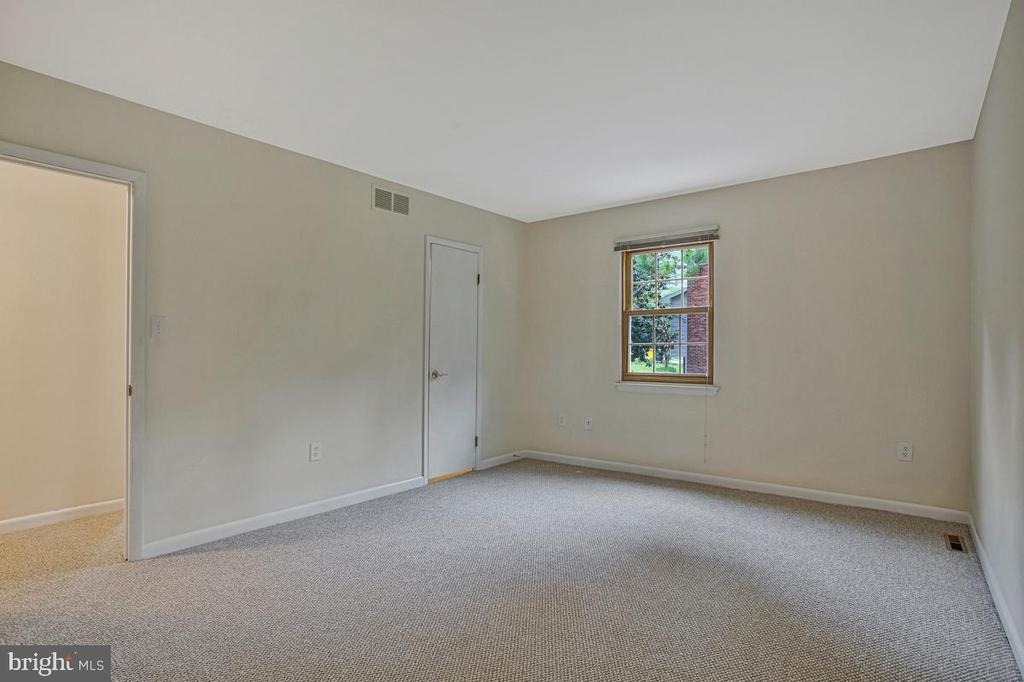 607 Ridge Drive - Photo 12