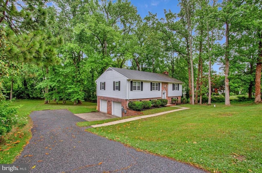 607 Ridge Drive - Photo 2
