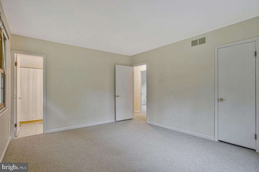 607 Ridge Drive - Photo 13
