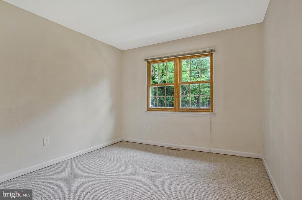 607 Ridge Drive - Photo 16