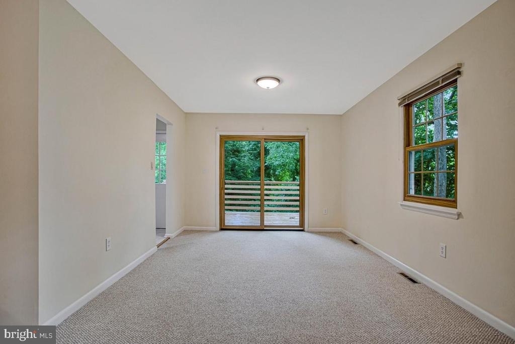 607 Ridge Drive - Photo 5
