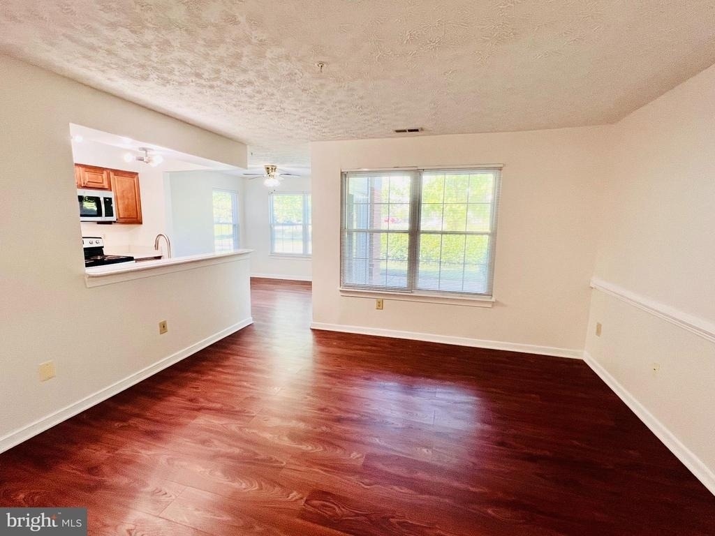 2406 Forest Edge Court - Photo 4