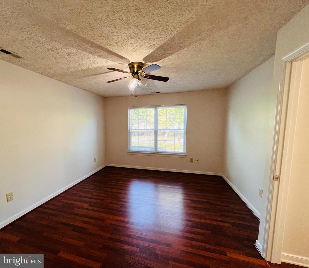 2406 Forest Edge Court - Photo 7