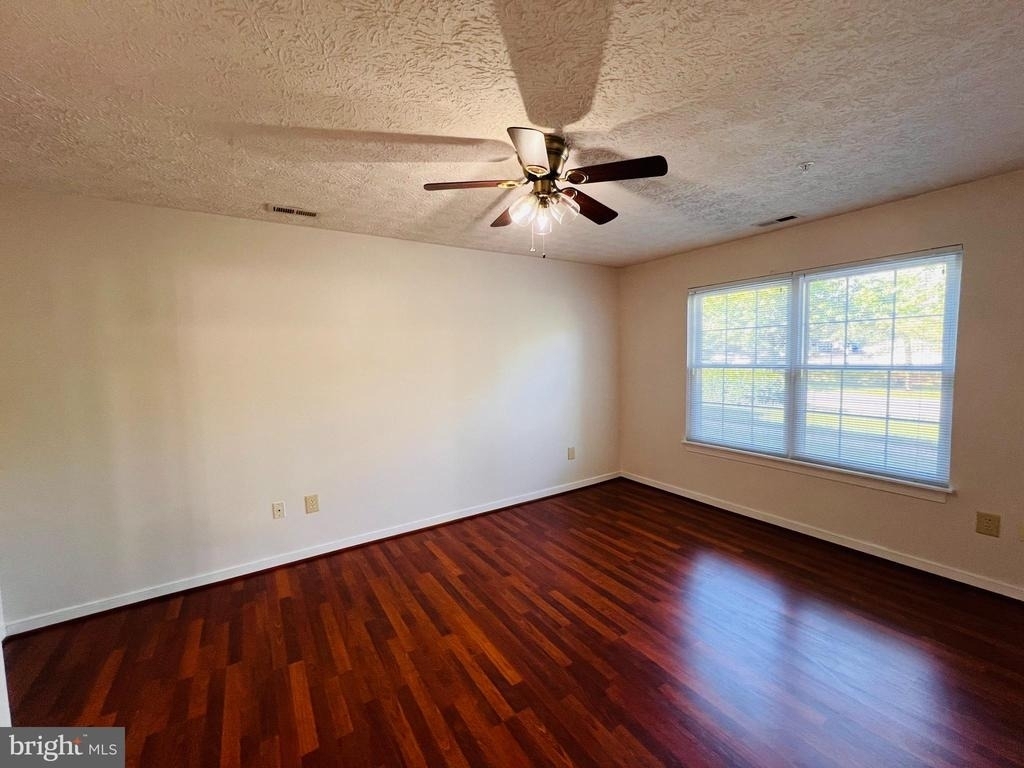 2406 Forest Edge Court - Photo 6