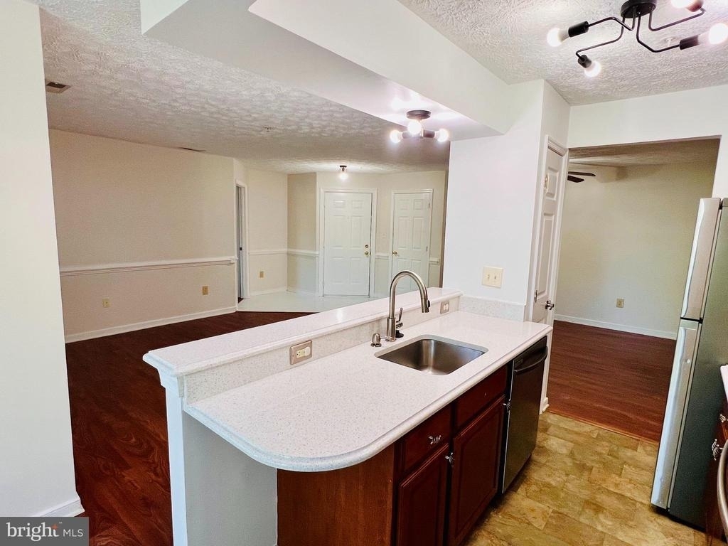 2406 Forest Edge Court - Photo 2