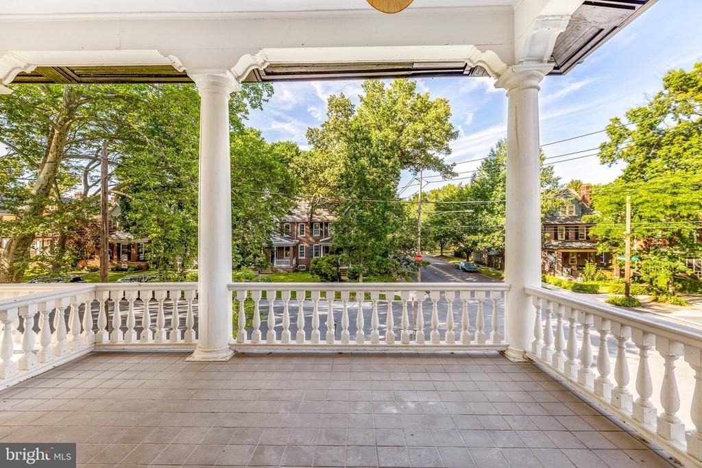 2300 W 17th Street - Photo 8