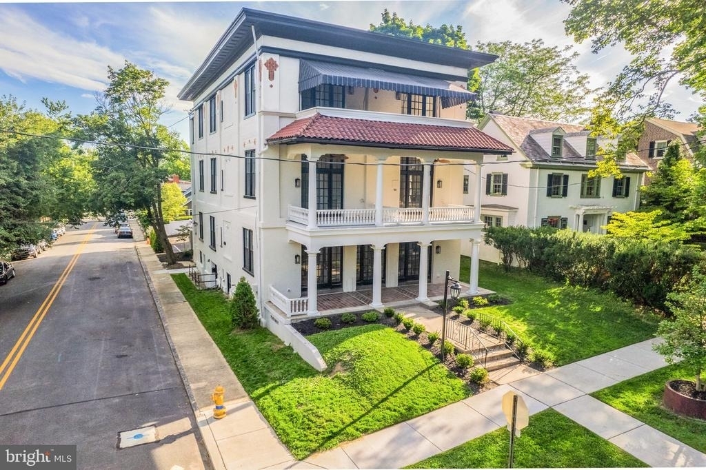 2300 W 17th Street - Photo 3