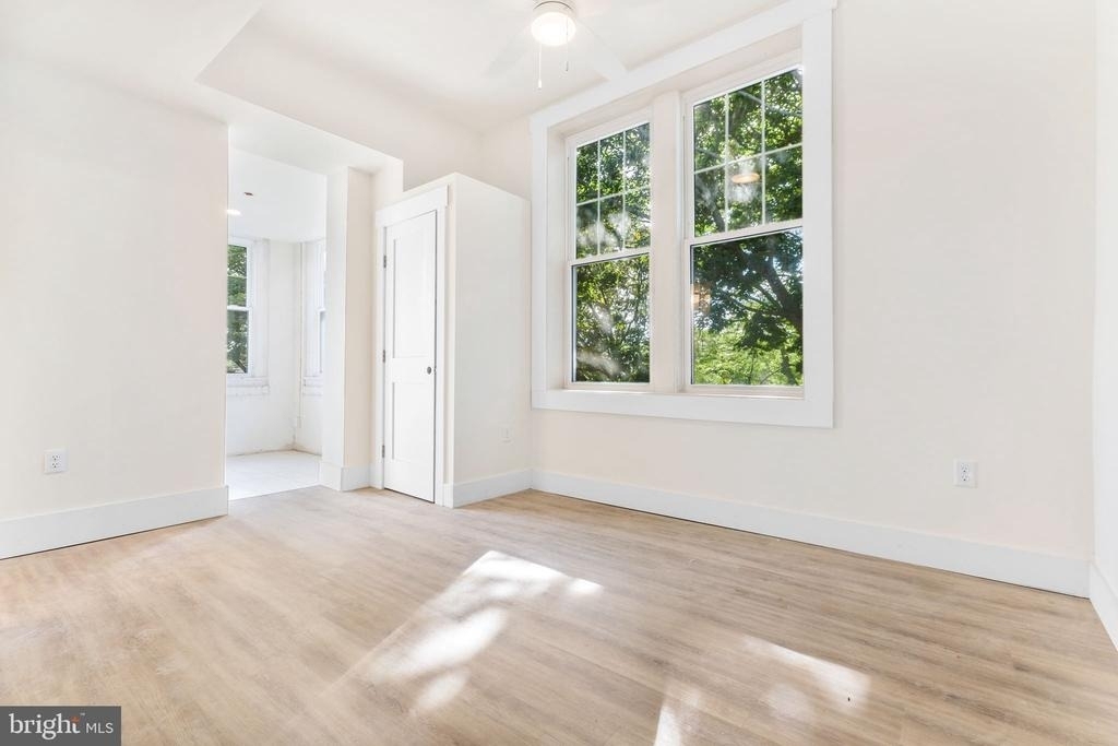 2300 W 17th Street - Photo 20