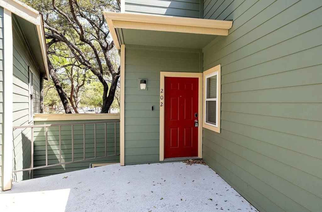 11970 Jollyville Rd - Photo 0