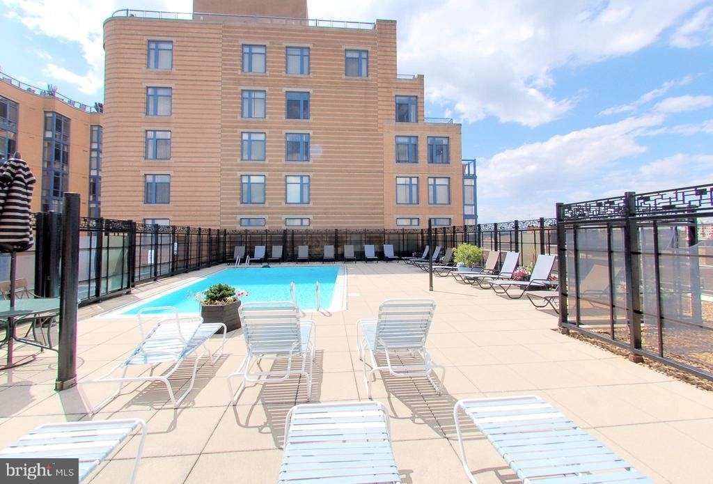 1440 N Street Nw - Photo 1