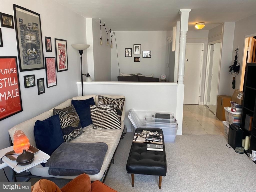 940 25th Street Nw - Photo 1