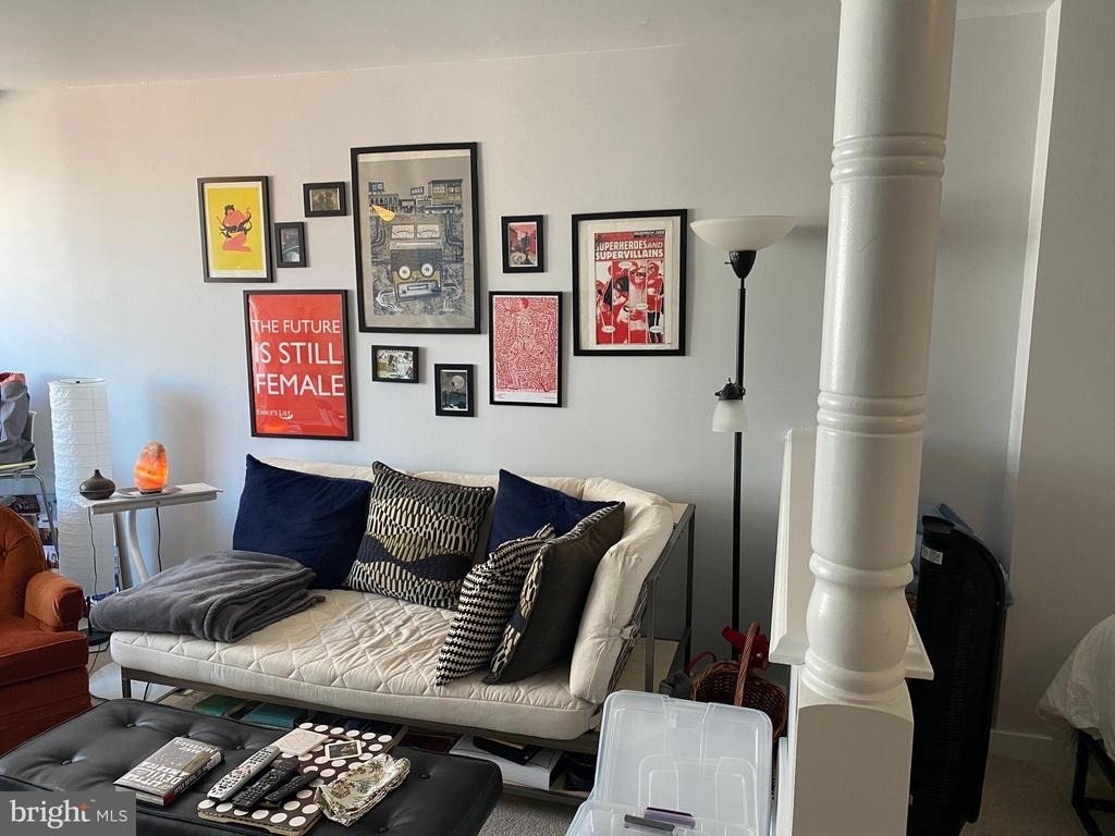 940 25th Street Nw - Photo 2