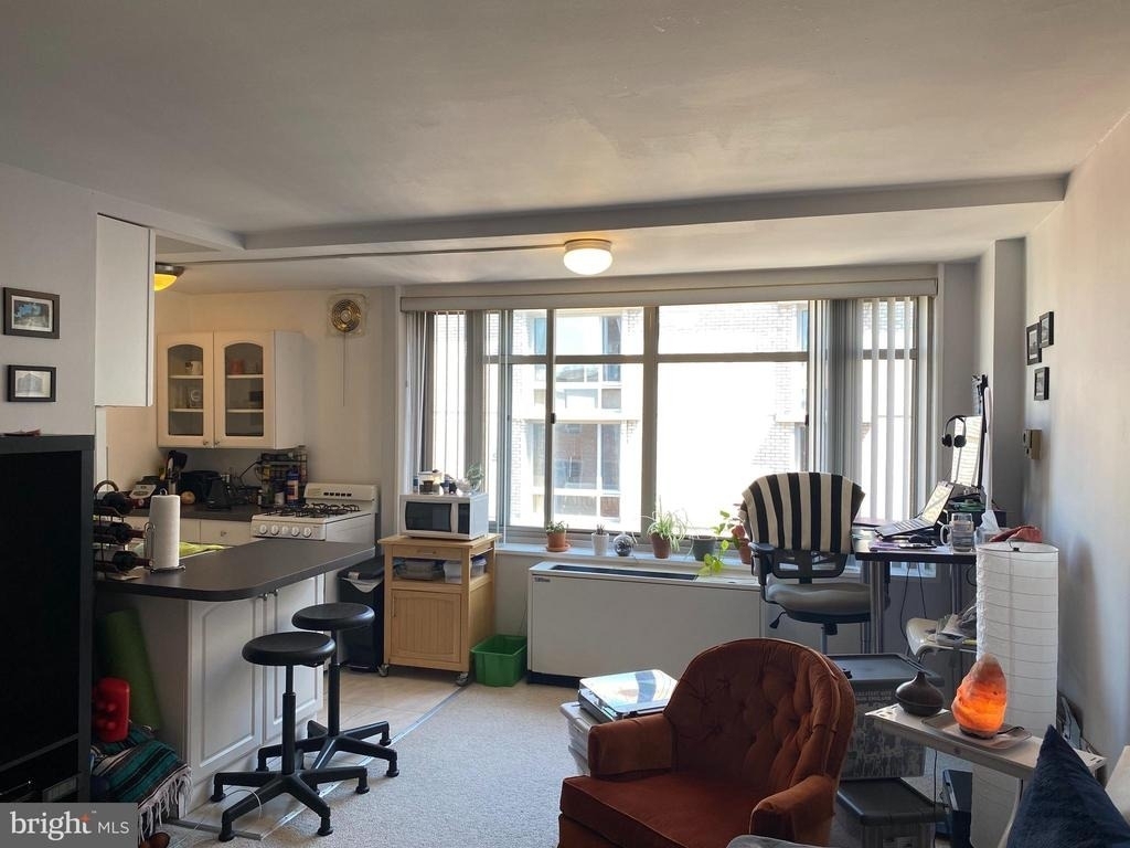 940 25th Street Nw - Photo 3