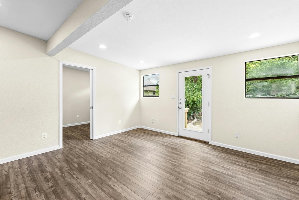 904 Philco Dr - Photo 4