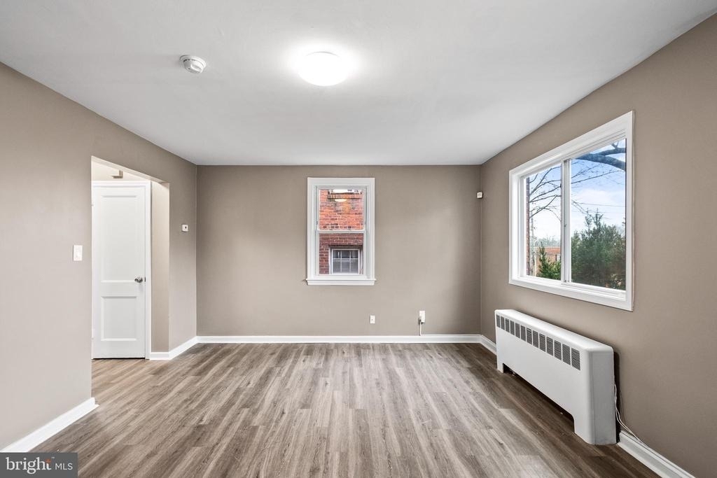 2412 18th Street Se - Photo 9
