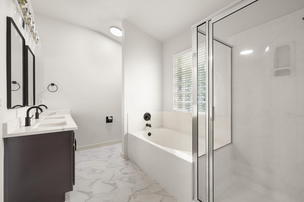 3929 Rolling Canyon Trl - Photo 13