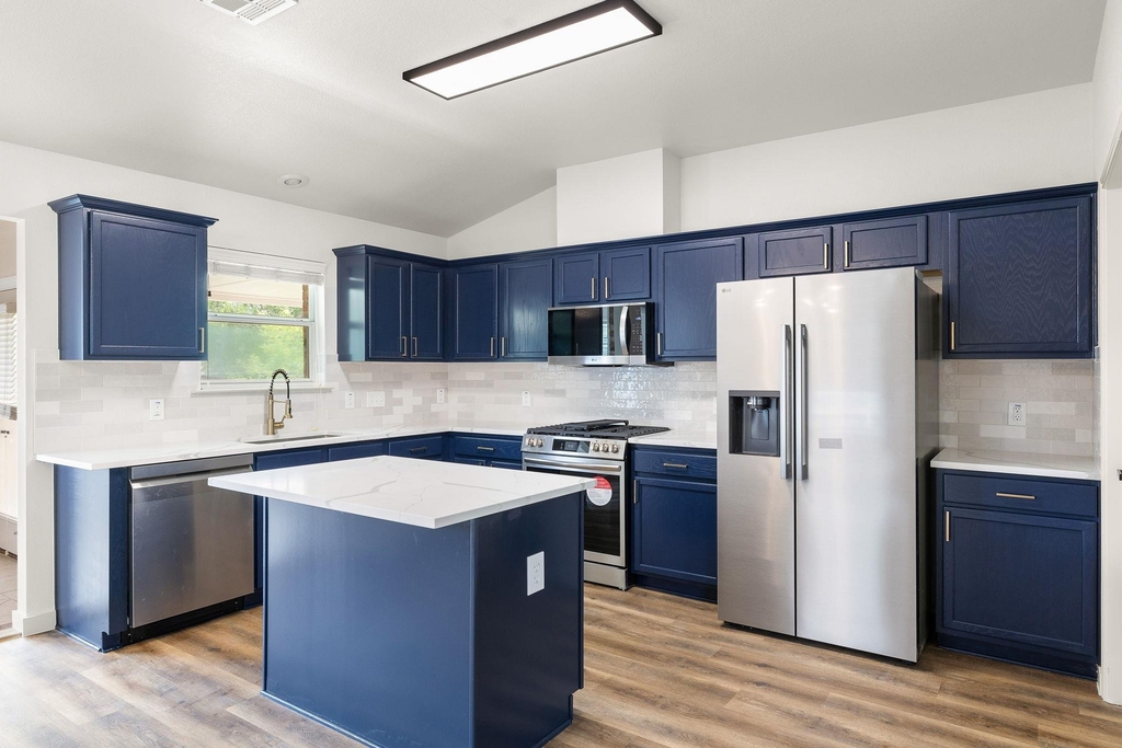 3929 Rolling Canyon Trl - Photo 6