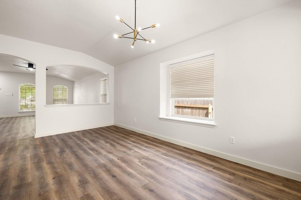3929 Rolling Canyon Trl - Photo 9